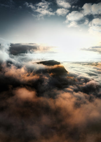 Canvastavla - Above the Clouds (45x60)